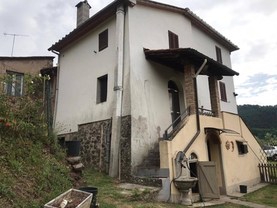 Casa semi indipendente in vendita a Montecatini Terme Pistoia Nievole