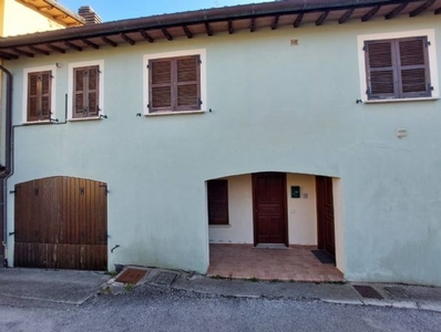 Casa semi indipendente in vendita a Nocera Umbra Perugia Vocabolo Vittiano
