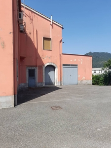 Casa semi indipendente in vendita a Salerno Matierno