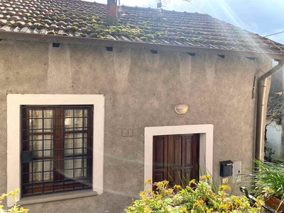 Casa semi indipendente in vendita a Villafranca In Lunigiana Massa Carrara Fornoli