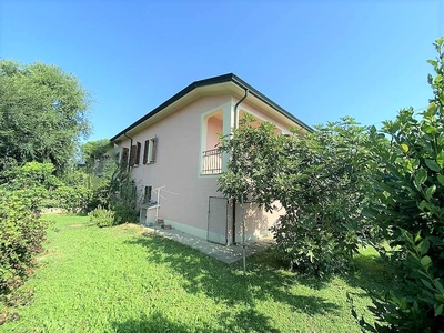 Casa semi indipendente in Via Antonio Gramsci 20 a Borgofranco Sul po