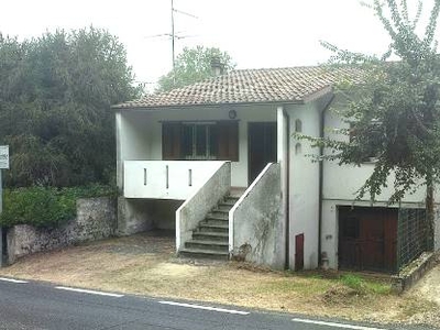 Casa singola in vendita a Montescano Pavia