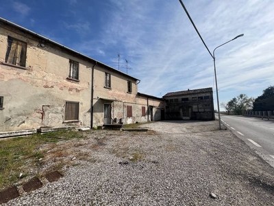 Villa in vendita a Roncoferraro Mantova Nosedole