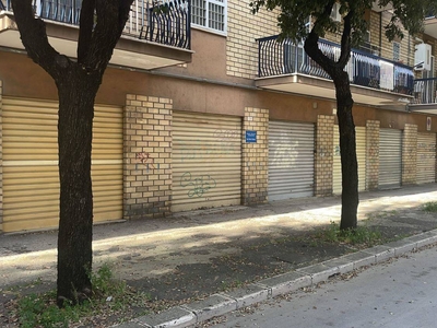 Garage / Posto auto in Viale i Maggio 30 in zona Macchia Gialla a Foggia