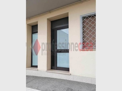 Negozio in vendita a Cervaro, Via Piternis, 59 - Cervaro, FR