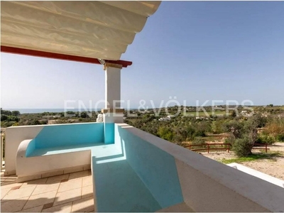 Villa di 8390 mq in vendita Salve, Puglia