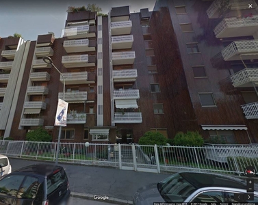 Quadrilocale in Via Broni 31 in zona Chiesa Rossa, Cermenate, Ripamonti a Milano
