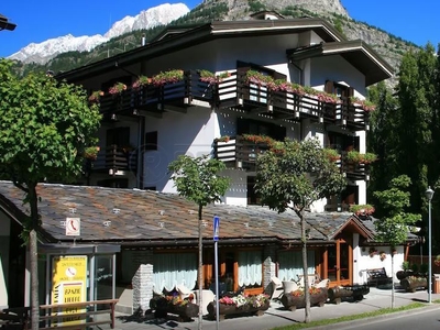Stanza Courmayeur Aosta