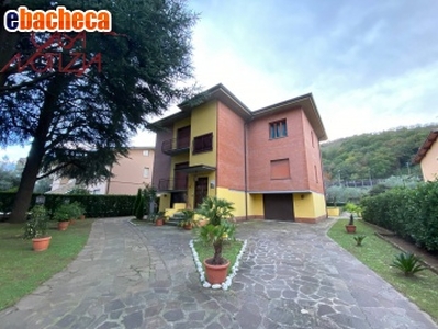 Villa a Lucca di 340 mq