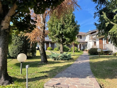 Villa a schiera in vendita a Mortara Pavia