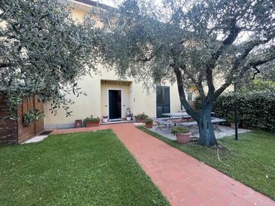 Villa a schiera in vendita a Santo Stefano Di Magra La Spezia Ponzano Magra