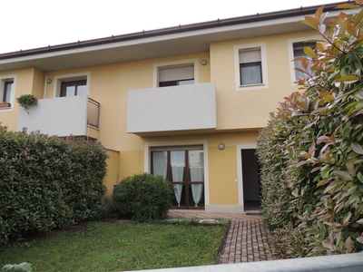 Villa a schiera in vendita a Valeggio Sul Mincio Verona