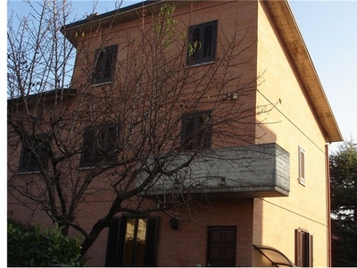 Villa in ottime condizioni in zona Baruccana a Seveso