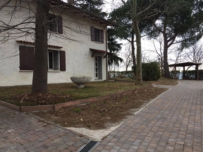 Villa in vendita a Cesena Forli'-cesena Paderno