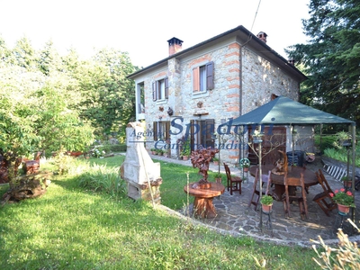 Villa in vendita a Marliana Pistoia Goraiolo