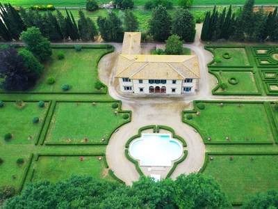 Villa in vendita a Monteriggioni Siena Abbadia a Isola