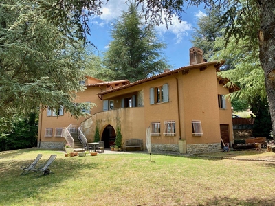Villa in vendita a Pietralunga Perugia