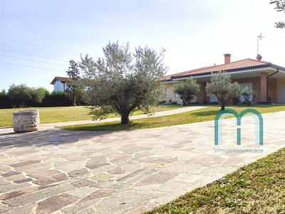 Villa in vendita a Salzano Venezia