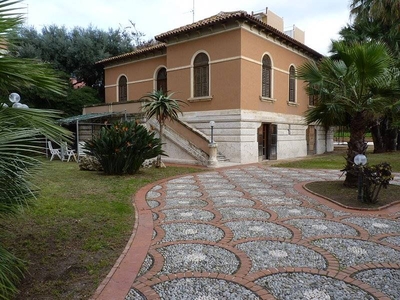 Villa in vendita a Siracusa San Giovanni