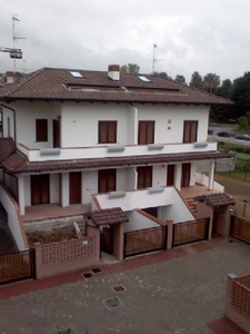 Villa in Via Oriana Fallaci a Mortara