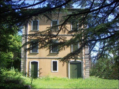 Villino in zona Mozzano a Ascoli Piceno