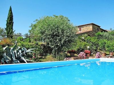 Splendida villa indipendente con Wifi, piscina privata, Tv, patio, animali ammessi e parcheggio