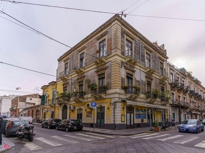 Appartamento in Vendita in Via Carmelitani 44 a Catania