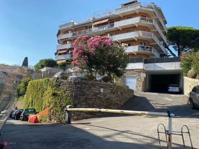 Appartamento in Vendita in Via Castruccio a Rapallo