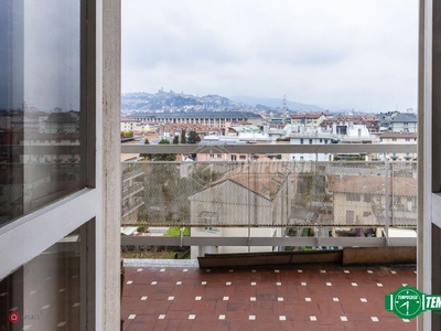Appartamento in Vendita in Via Giosuè Carducci a Bergamo