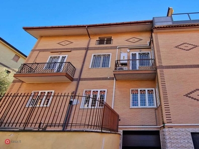 Appartamento in Vendita in Via Giuseppe Belardinelli a Roma