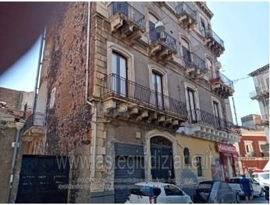 Appartamento in Vendita in Via Quartiere Militare 57 a Catania