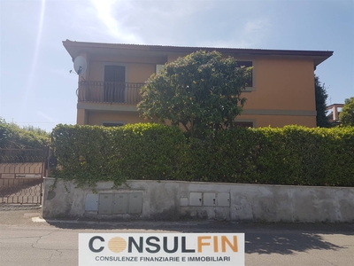 Appartamento indipendente in Via di Cisternole 81 in zona Vermicino a Frascati