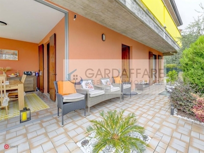 Casa Bi/Trifamiliare in Vendita in Via Mabellini 4 a Desenzano del Garda