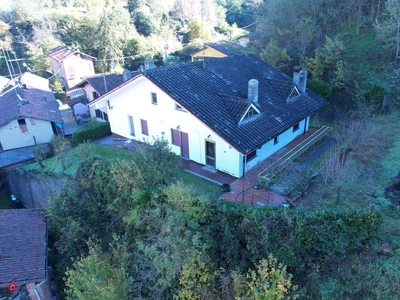 Casa Bi/Trifamiliare in Vendita in Via Vallone a Rocchetta Tanaro