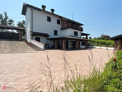 Casa indipendente in Vendita in Diola a Ziano Piacentino
