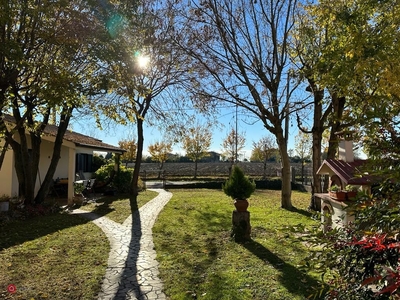 Casa indipendente in Vendita in Via COLOMBARON a Cologna Veneta