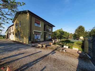 Casa indipendente in Vendita in Via Moglianese a Scorzè