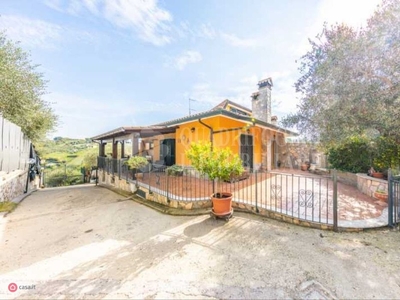 Casa indipendente in Vendita in Via Vigne Piccole 51 a Mentana