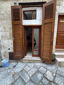 Casa singola in Via Gaspare Petrarolo, 3 a Ostuni