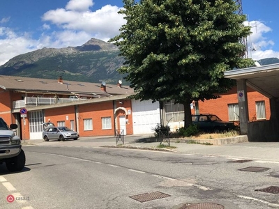 Garage/Posto auto in Vendita in Corso Lancieri di Aosta a Aosta