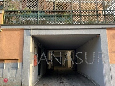 Garage/Posto auto in Vendita in Via Virbio 60 a Ariccia