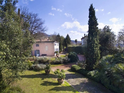Villa Storica in Vendita a Lucca, Nei Pressi Della Villa Reale di Marlia