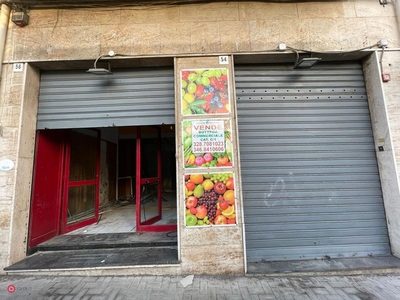 Negozio/Locale commerciale in Vendita in Via Veneto 56 a Acireale