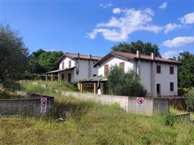 Semindipendente - Villa a schiera a Penna in Teverina