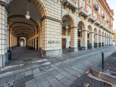 Vendita Appartamento Piazza Statuto, Torino
