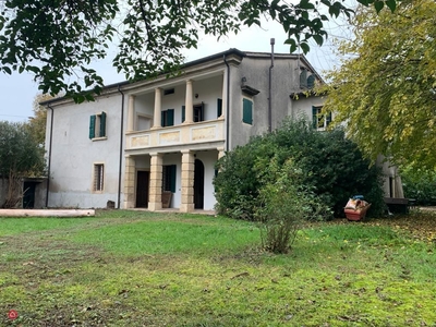 Villa in Vendita in Via Fasanari a Caldiero