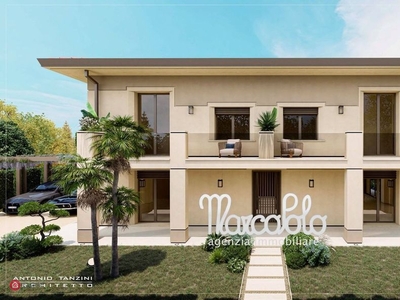 Villa in Vendita in Via Marco Polo 80 a Forte dei Marmi