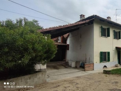 villa indipendente in vendita a Vigliano d'Asti