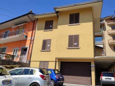 Casa singola in vendita a Montella Avellino