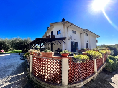 Villa in vendita a Castelliri Frosinone
